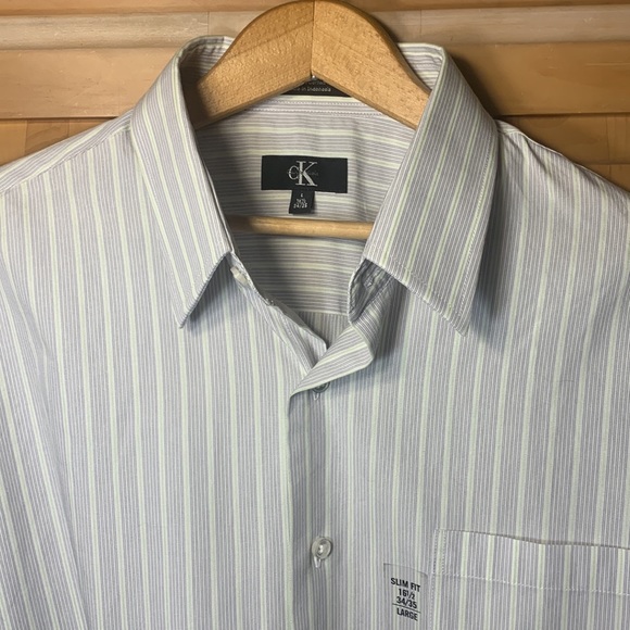 Calvin Klein (L/16.5”) - Picture 3 of 12